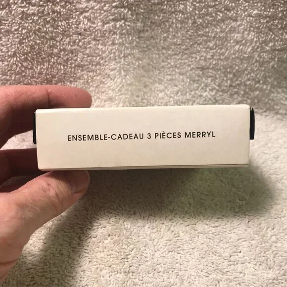 Avon Merryl 3 Piece Gift Set - Silver & Pearl Necklace Bracelet & Earrings - Picture 4 of 16